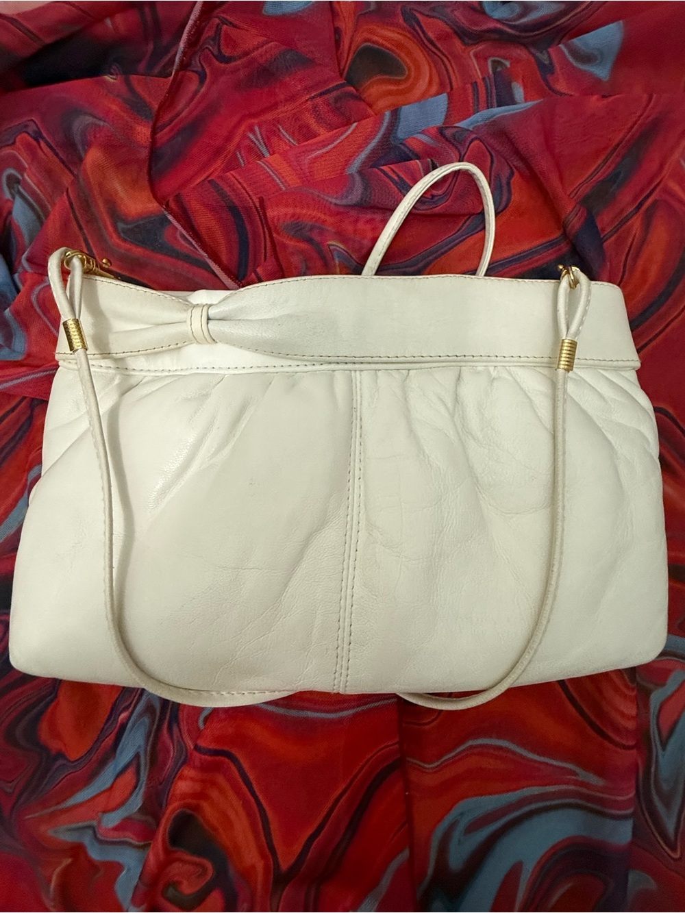 Vintage Creamy White Genuine Soft Leather Bow Crossbody Bag - Picture 3 of 5